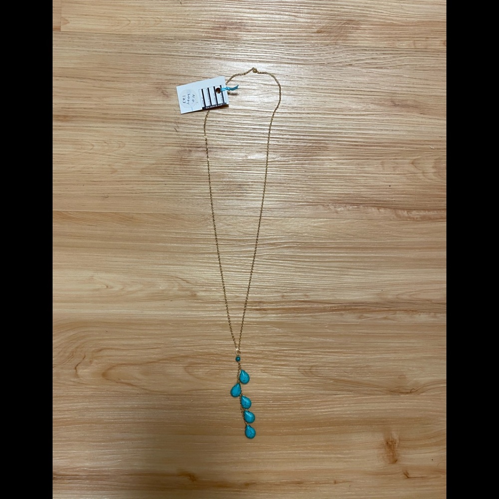 Necklace green beads